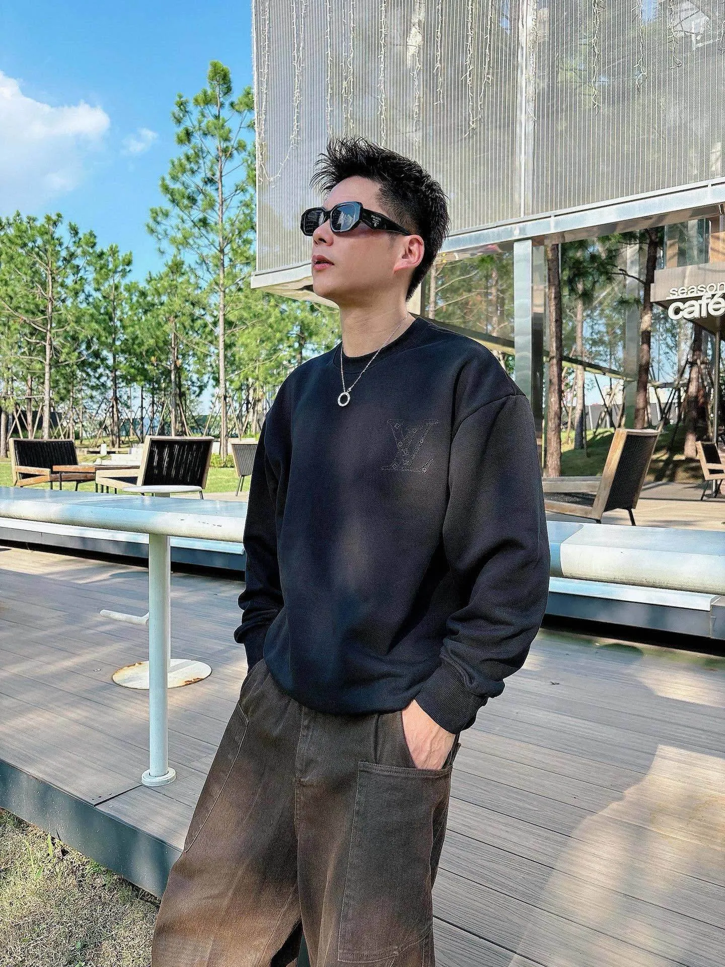 Louis Vuitton/Louis Vuitton 25Fw front and back logo embroidered crew neck sweatshirt